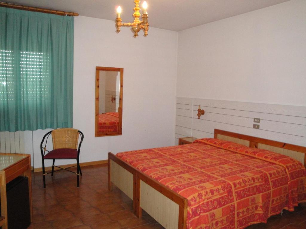 Hotel Galliano Forlì Екстериор снимка