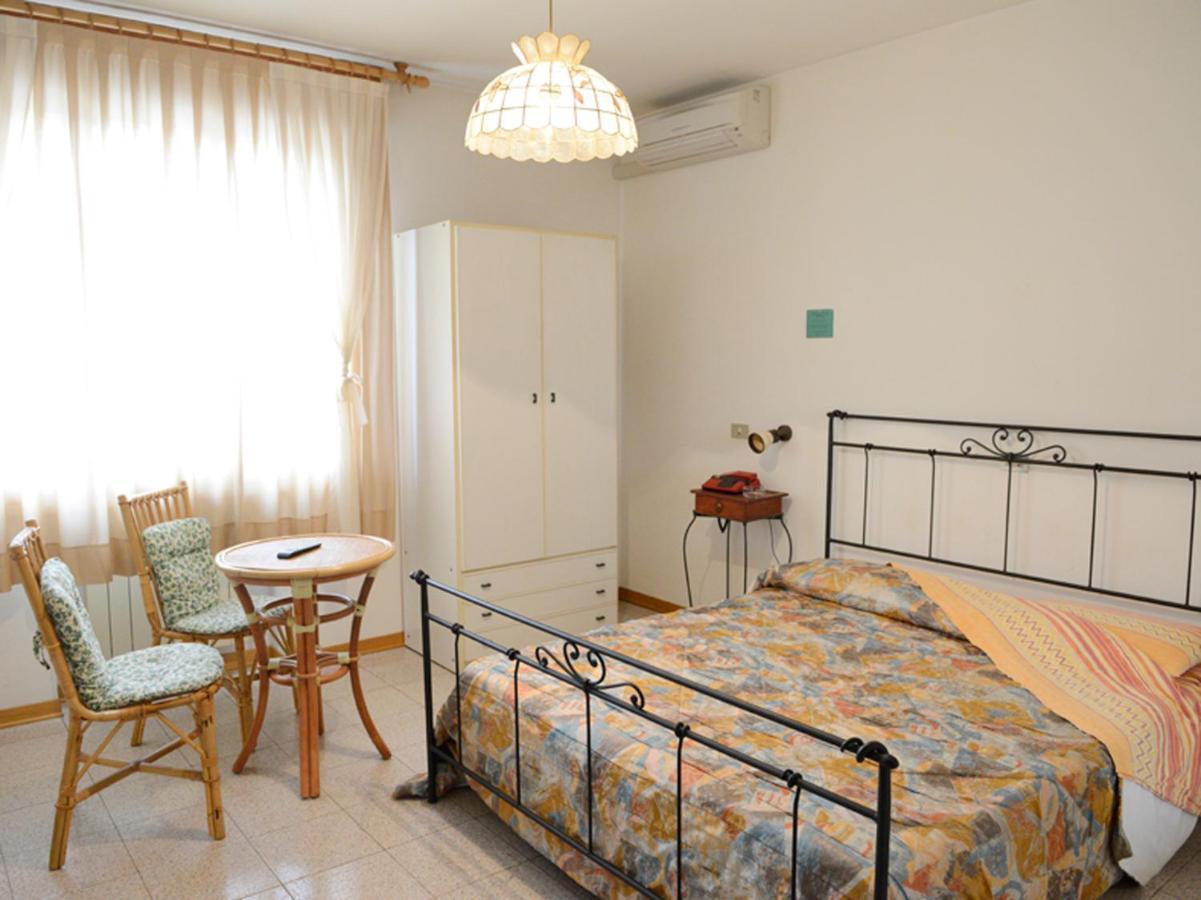 Hotel Galliano Forlì Екстериор снимка